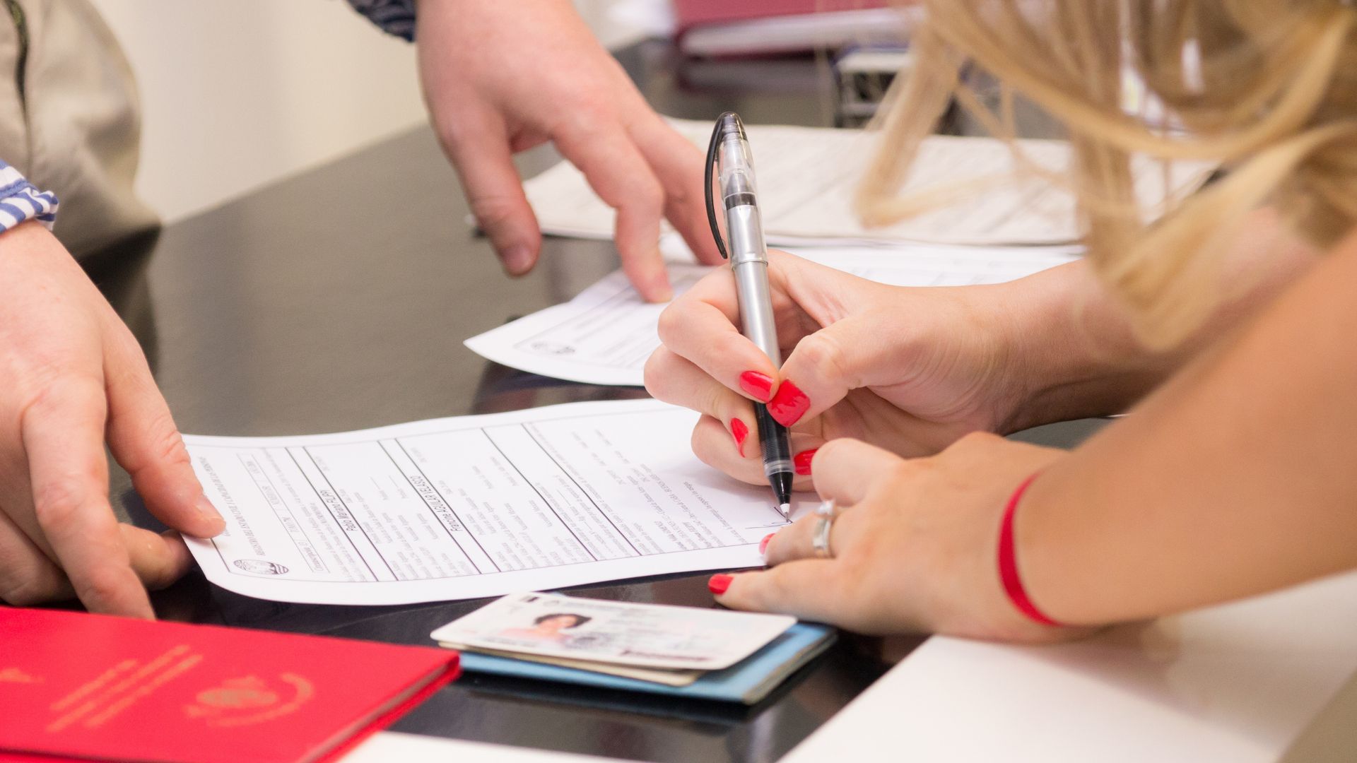 Zones de crise pour le dégrèvement THRS 2025 : Iran, Israël, Mali